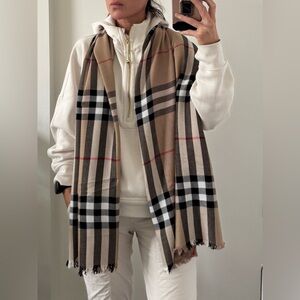 🎁New massive BURBERRY LONDON 100% silk plaid pashmina shawl spring scarf